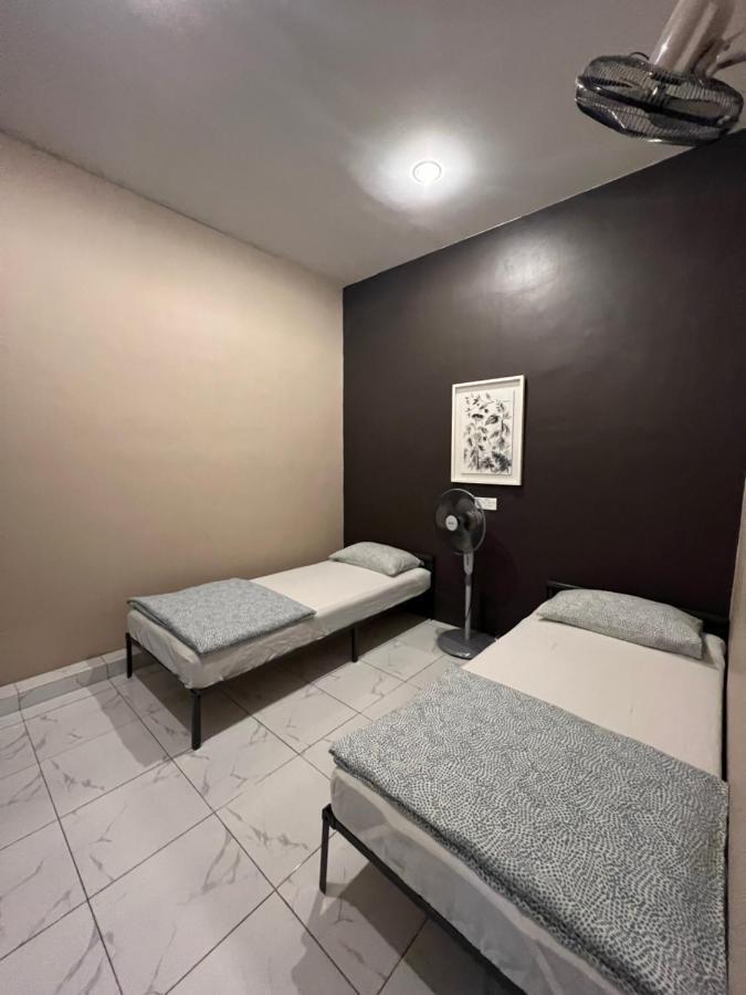 Theatbas Homestay 17 In Seri Iskandar Perak 3 Bedroom Bota Εξωτερικό φωτογραφία